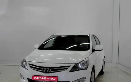 Hyundai Solaris II рестайлинг, 2016 год, 950 000 рублей, 1 фотография