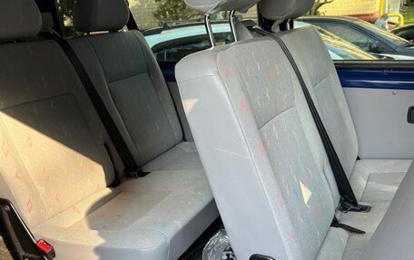 Volkswagen Transporter T5 рестайлинг, 2006 год, 3 700 000 рублей, 8 фотография