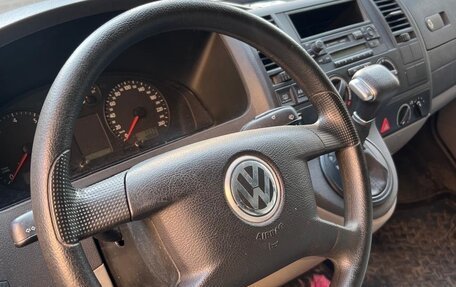 Volkswagen Transporter T5 рестайлинг, 2006 год, 3 700 000 рублей, 5 фотография