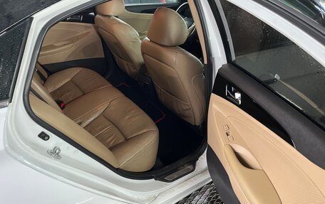 Hyundai Sonata VI, 2010 год, 1 150 000 рублей, 4 фотография