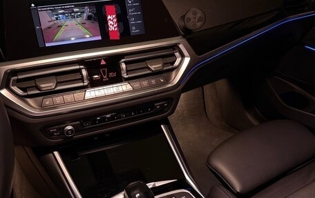 BMW 3 серия, 2021 год, 3 990 000 рублей, 8 фотография