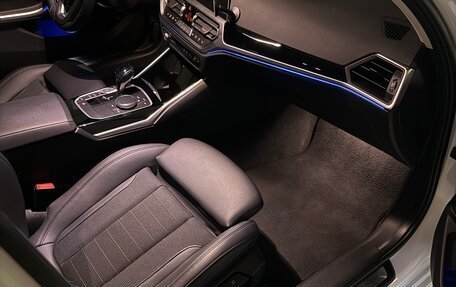 BMW 3 серия, 2021 год, 3 990 000 рублей, 12 фотография