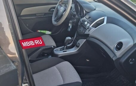 Chevrolet Cruze II, 2014 год, 790 000 рублей, 9 фотография