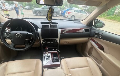 Toyota Camry, 2012 год, 2 600 000 рублей, 10 фотография