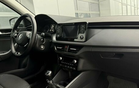 Skoda Rapid II, 2021 год, 1 549 000 рублей, 10 фотография