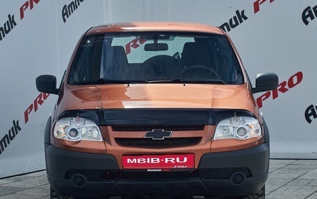 Chevrolet Niva I рестайлинг, 2018 год, 695 000 рублей, 2 фотография