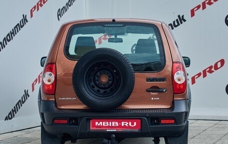 Chevrolet Niva I рестайлинг, 2018 год, 695 000 рублей, 5 фотография