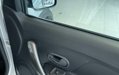 Renault Sandero II рестайлинг, 2015 год, 833 000 рублей, 18 фотография
