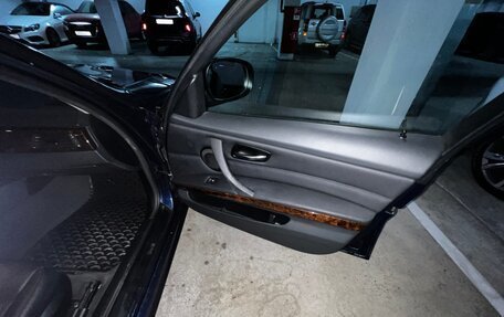 BMW 3 серия, 2011 год, 850 000 рублей, 33 фотография