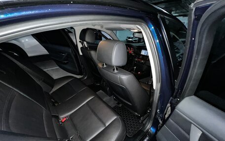 BMW 3 серия, 2011 год, 850 000 рублей, 31 фотография