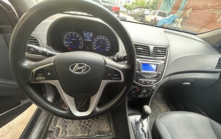 Hyundai Solaris II рестайлинг, 2012 год, 950 000 рублей, 9 фотография