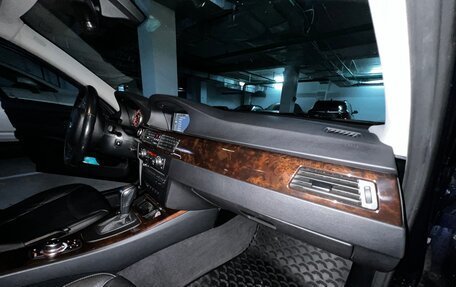 BMW 3 серия, 2011 год, 850 000 рублей, 36 фотография