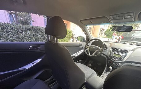 Hyundai Solaris II рестайлинг, 2012 год, 950 000 рублей, 8 фотография