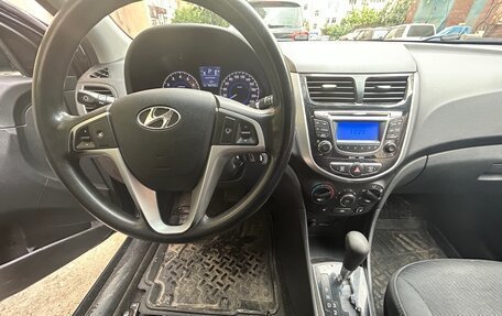 Hyundai Solaris II рестайлинг, 2012 год, 950 000 рублей, 7 фотография