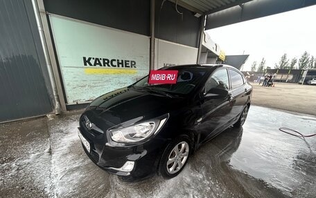 Hyundai Solaris II рестайлинг, 2012 год, 950 000 рублей, 17 фотография
