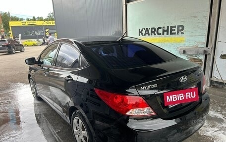 Hyundai Solaris II рестайлинг, 2012 год, 950 000 рублей, 22 фотография