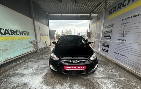 Hyundai Solaris II рестайлинг, 2012 год, 950 000 рублей, 18 фотография