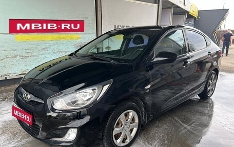 Hyundai Solaris II рестайлинг, 2012 год, 950 000 рублей, 13 фотография
