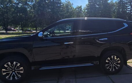 Mitsubishi Montero Sport, 2023 год, 4 550 000 рублей, 4 фотография