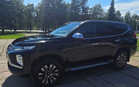 Mitsubishi Montero Sport, 2023 год, 4 550 000 рублей, 3 фотография