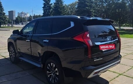 Mitsubishi Montero Sport, 2023 год, 4 550 000 рублей, 6 фотография