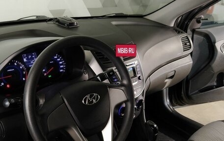 Hyundai Solaris II рестайлинг, 2016 год, 989 000 рублей, 8 фотография