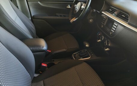 KIA Rio IV, 2018 год, 1 700 000 рублей, 7 фотография