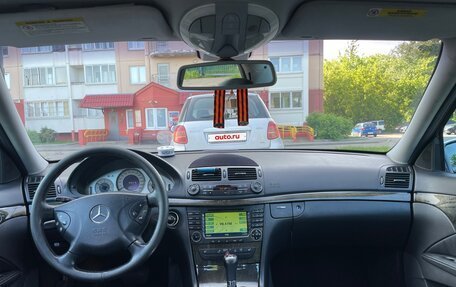 Mercedes-Benz E-Класс, 2003 год, 940 000 рублей, 8 фотография