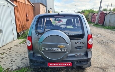 Chevrolet Niva I рестайлинг, 2013 год, 400 000 рублей, 5 фотография