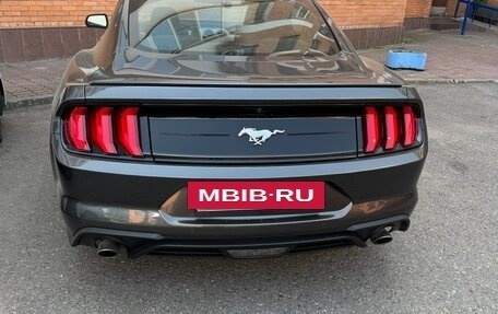 Ford Mustang VI рестайлинг, 2019 год, 3 800 000 рублей, 2 фотография