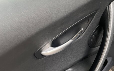 BMW 1 серия, 2005 год, 665 000 рублей, 14 фотография