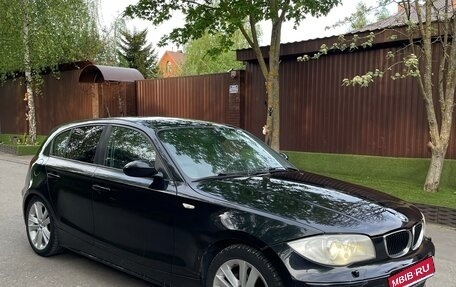 BMW 1 серия, 2005 год, 665 000 рублей, 2 фотография