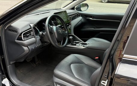 Toyota Camry, 2021 год, 3 150 000 рублей, 9 фотография