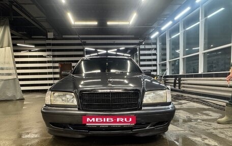 Mercedes-Benz C-Класс, 1999 год, 400 000 рублей, 24 фотография