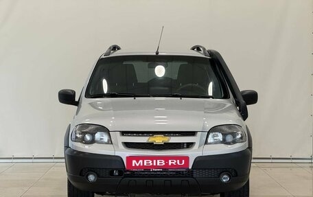 Chevrolet Niva I рестайлинг, 2019 год, 820 000 рублей, 3 фотография
