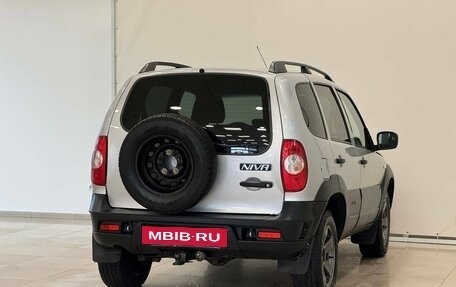 Chevrolet Niva I рестайлинг, 2019 год, 820 000 рублей, 6 фотография