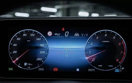 Mercedes-Benz GLS, 2024 год, 15 000 000 рублей, 16 фотография