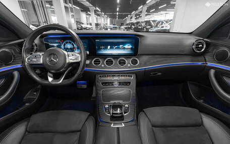 Mercedes-Benz E-Класс, 2018 год, 3 720 000 рублей, 8 фотография