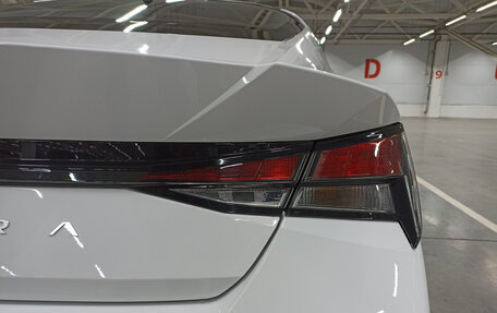 Hyundai Elantra, 2023 год, 2 270 000 рублей, 11 фотография