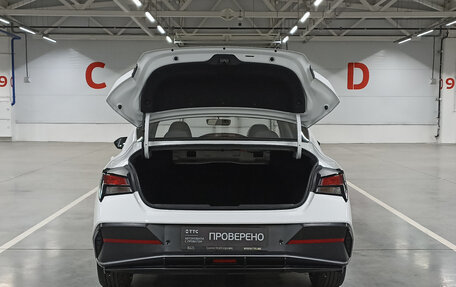 Hyundai Elantra, 2023 год, 2 270 000 рублей, 12 фотография