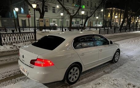 Skoda Superb III рестайлинг, 2011 год, 950 000 рублей, 7 фотография