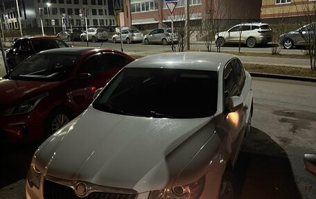 Skoda Superb III рестайлинг, 2011 год, 950 000 рублей, 17 фотография