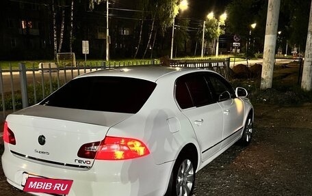 Skoda Superb III рестайлинг, 2011 год, 950 000 рублей, 4 фотография