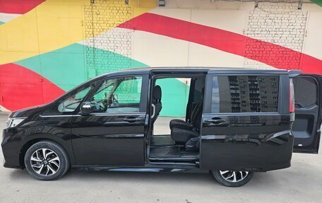 Honda Stepwgn IV, 2019 год, 2 399 000 рублей, 13 фотография