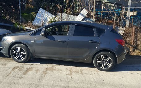 Opel Astra J, 2012 год, 800 000 рублей, 6 фотография