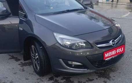 Opel Astra J, 2012 год, 800 000 рублей, 2 фотография