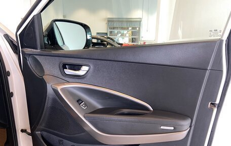 Hyundai Santa Fe III рестайлинг, 2013 год, 160 000 рублей, 21 фотография