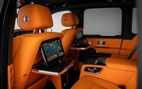 Rolls-Royce Cullinan, 2025 год, 65 000 000 рублей, 3 фотография