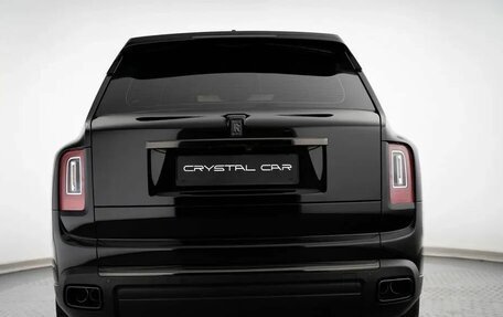 Rolls-Royce Cullinan, 2025 год, 65 000 000 рублей, 9 фотография