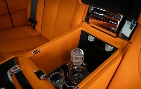 Rolls-Royce Cullinan, 2025 год, 65 000 000 рублей, 15 фотография